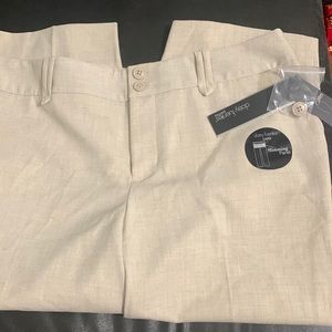 Size 14p trim and slim “Daisy Fuentes”